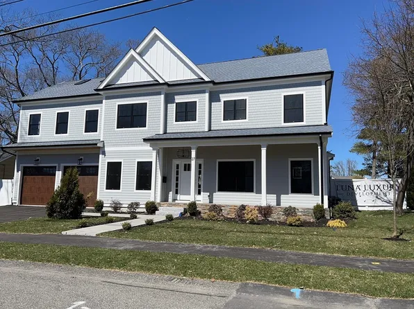 27 Colby St, Needham, MA 02492