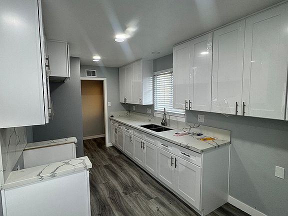 3rd image of 11645 Goldendale Dr