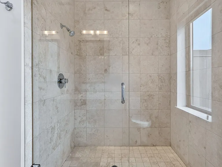 1690 NW Riverscape St — Photo 31