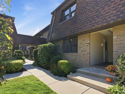 313 Mariners Way, Copiague, NY, 11726