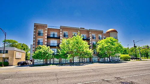 6425 W Touhy Ave #3B Photo 1 6425 W Touhy Ave #3B Photo 1