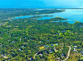 18 Cheviot Rd, Southampton, NY 11968