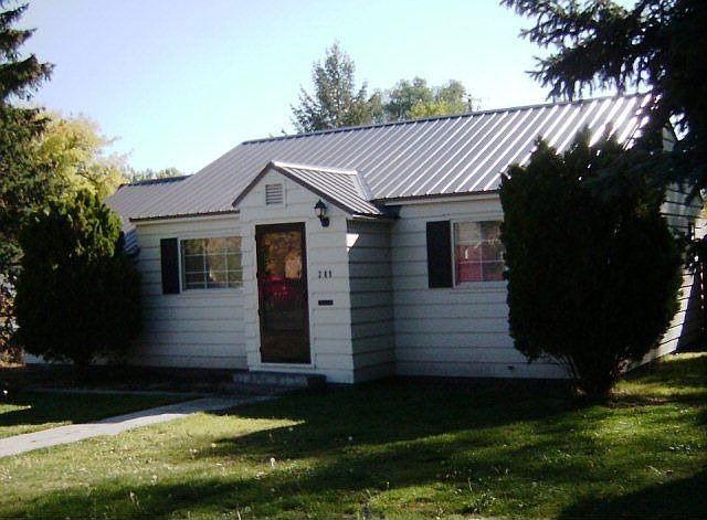 1st image of 289 W 18th St