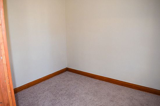 5th image of 1410 S 58th Ct