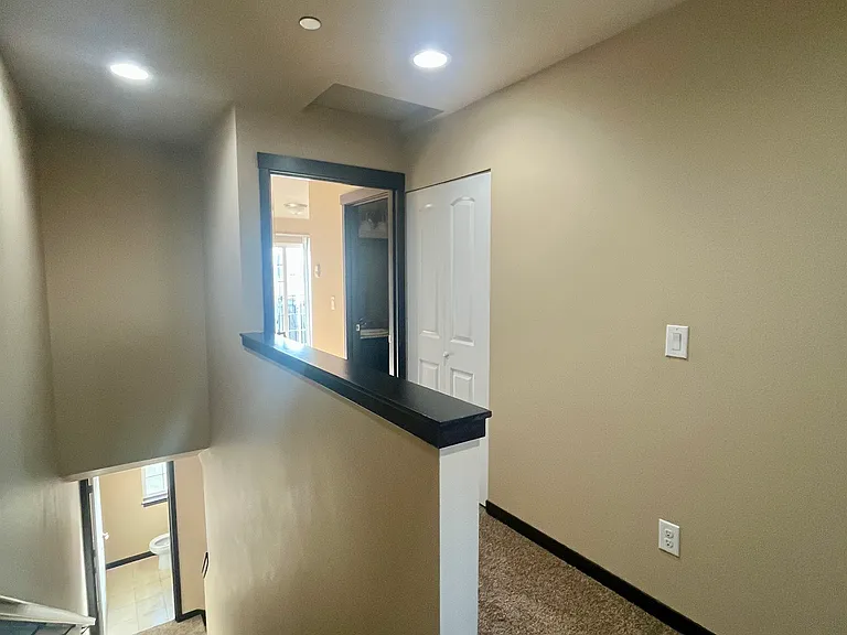 16008 3rd Pl S #C — Photo 22