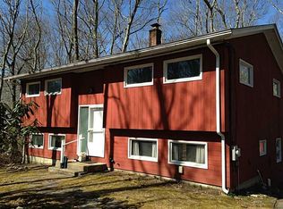 51 Nichols Rd, Kingston, RI 02881