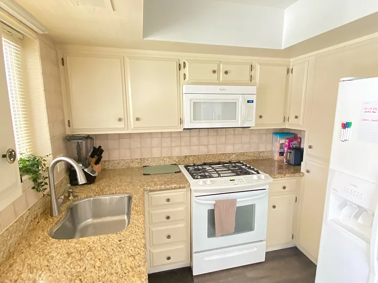 6827 Butler Ct — Photo 8