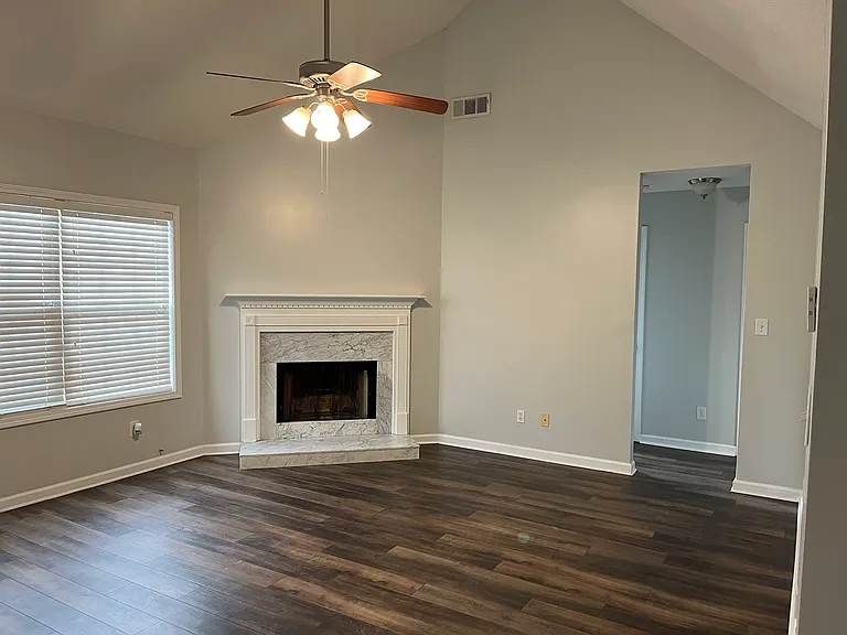 314 Fletcher Ct — Photo 5