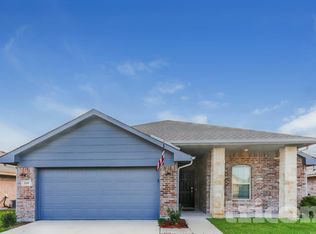 110 Columbia St, Farmersville, TX 75442