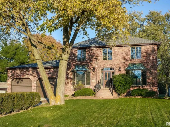 826 S Maxwell Rd, Peoria, IL 61607