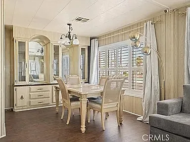 1275 W Johnston Ave — Photo 6