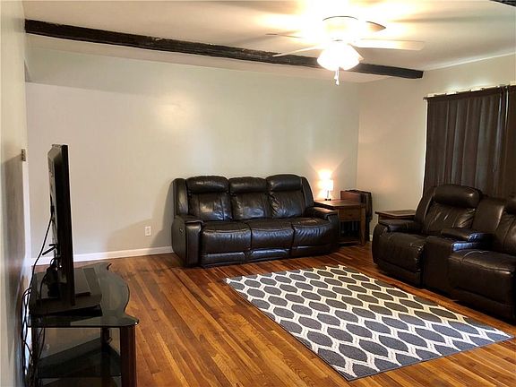 5th image of 304 Taylor St
