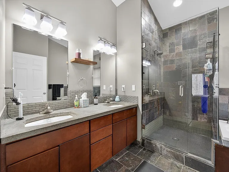 5304 E State Road 46 — Photo 23