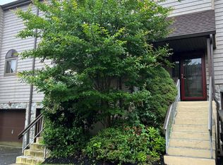 805 Alpine Trl, Neptune, NJ 07753