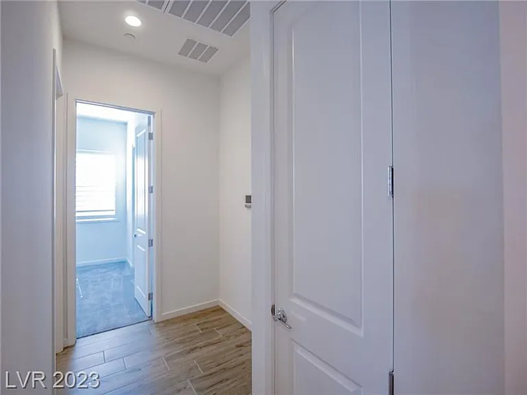 105 Brixton Ave — Photo 10
