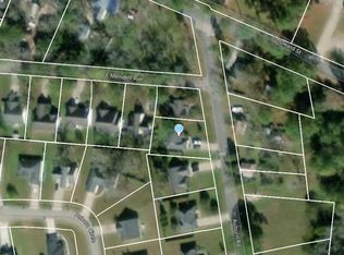 404 Auburn Rd, Glennville, GA 30427