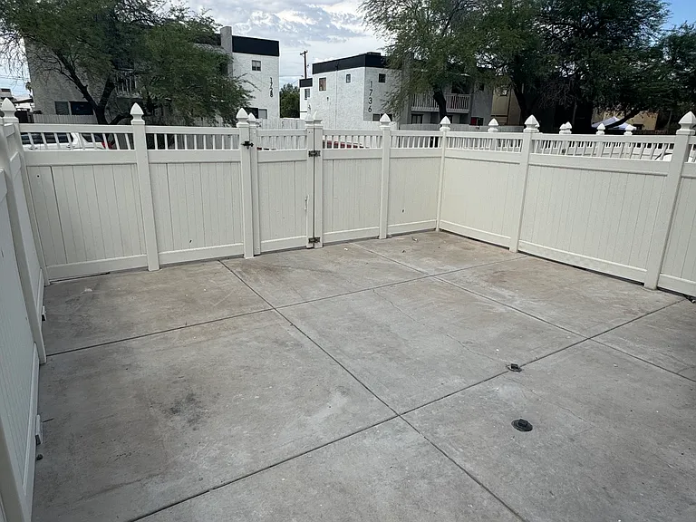 1725 E Pepper Cir #1 — Photo 15