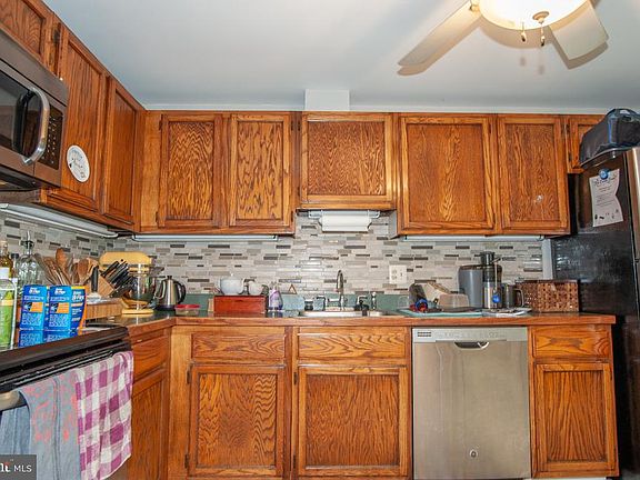 4th image of 6539 Coachleigh Way