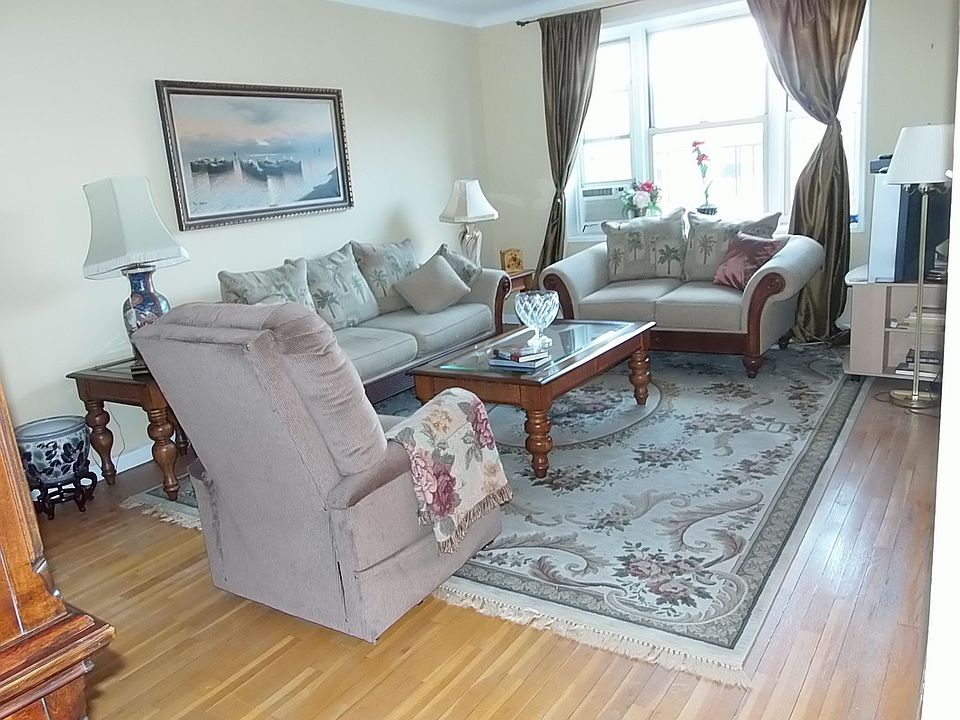 1st image of 6861 Yellowstone Blvd APT 716