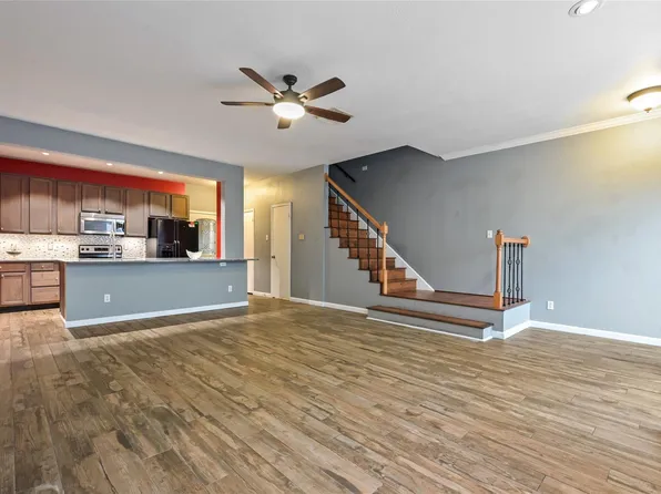 4001 Tanglewilde St APT 404, Houston, TX 77063