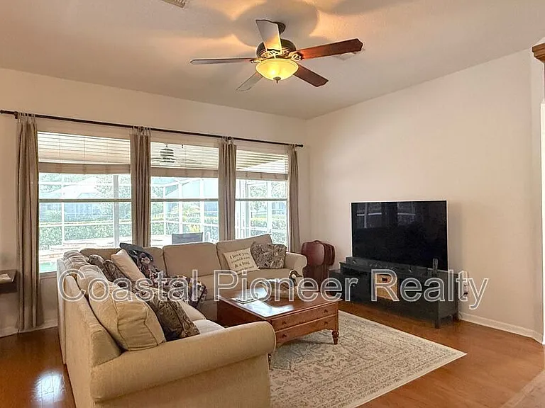 9524 Greenpointe Dr — Photo 10