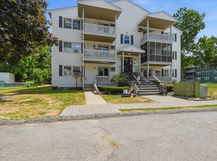 30 Abbey Rd APT 102, Leominster, MA 01453