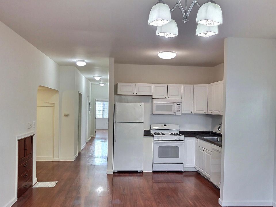 1st image of 2870 W 8th St