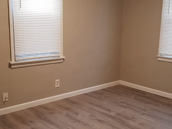 5th image of 4324 Beachwood Ave #1
