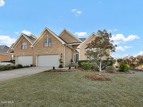 2nd image of 3044 Annsdale Drive S