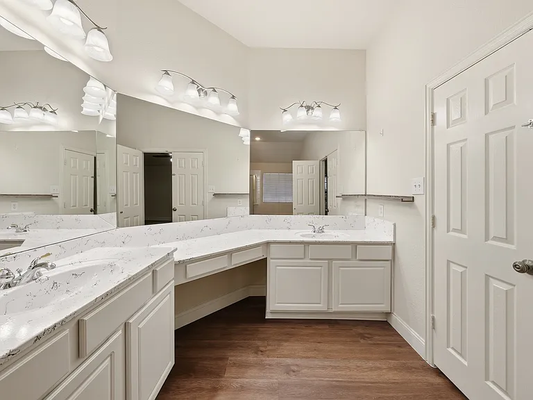 6305 Hilltop Dr — Photo 11