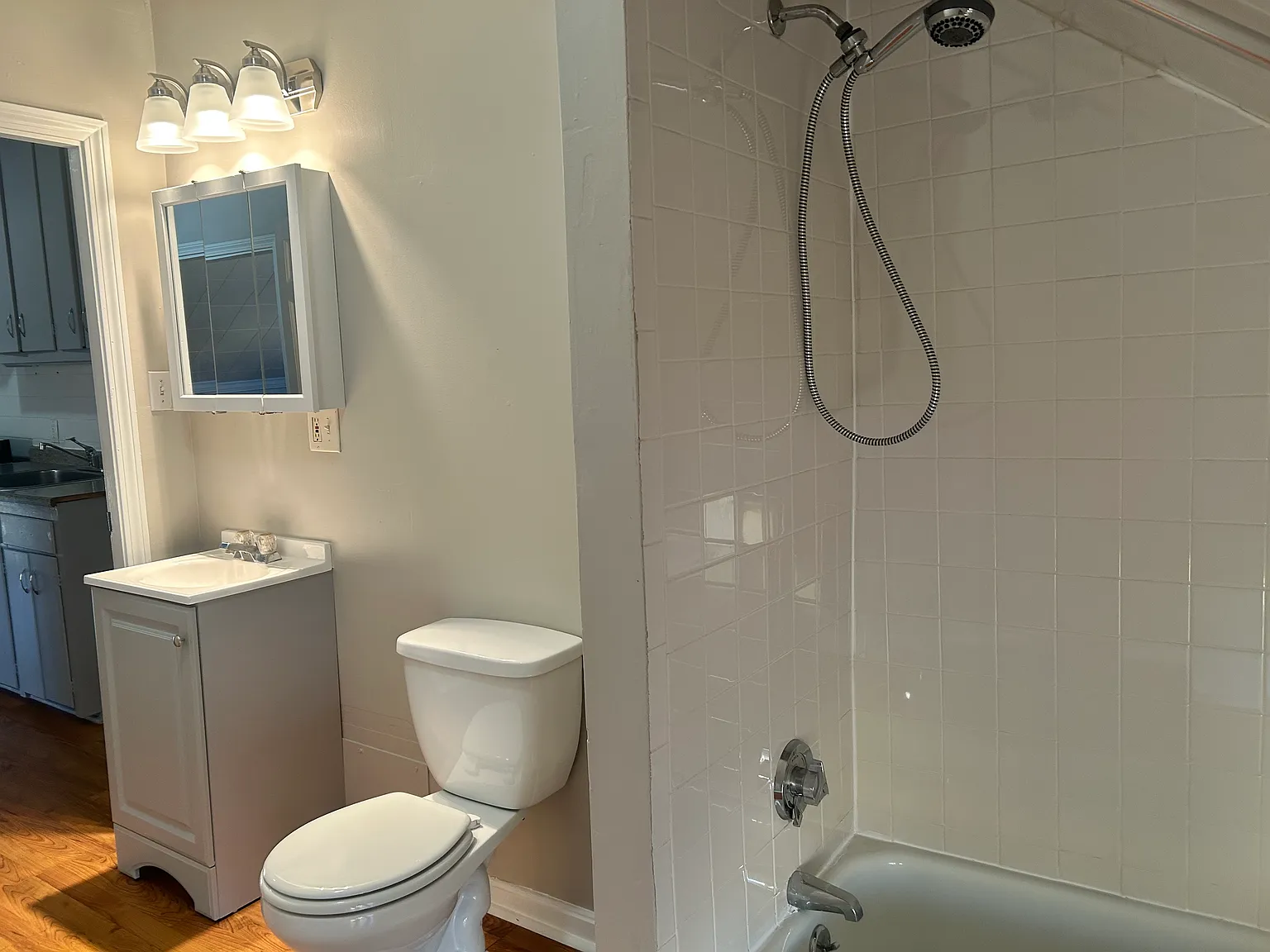 1 bed, 650 sqft, $1,000 — Photo 2