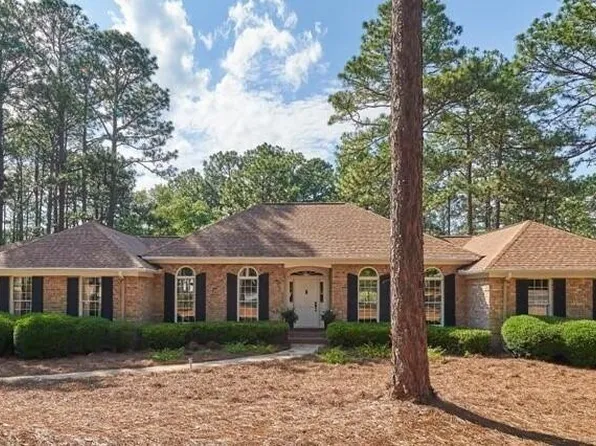 585 Donald Ross Drive, Pinehurst, NC 28374