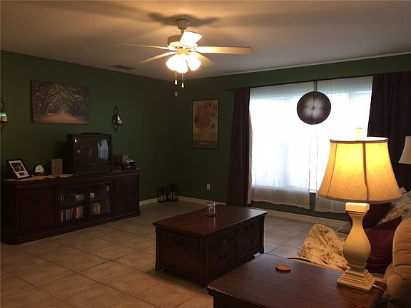 3rd image of 2742 SE Melaleuca Blvd
