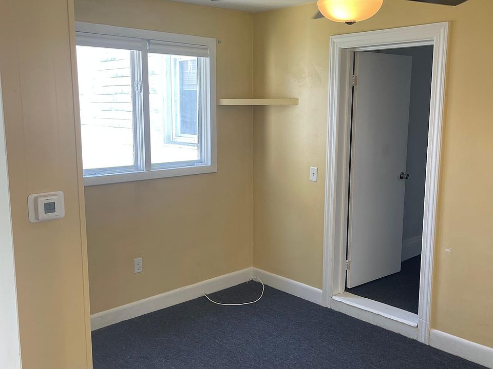 1st image of 271 Greenville Ave #3