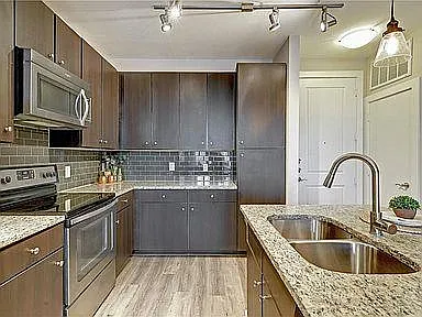 1900 Barton Springs Rd #5017 — Photo 6