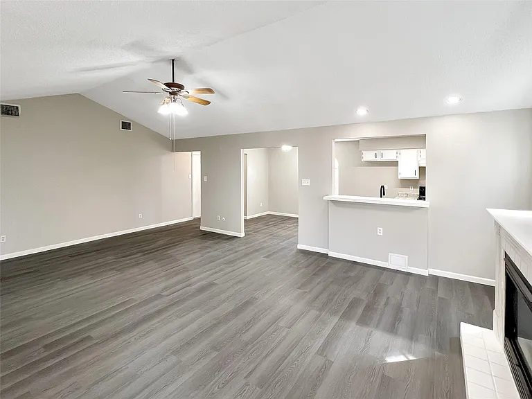 15018 Cypress Green Dr — Photo 3