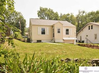 2013 N 64th St, Omaha, NE 68104