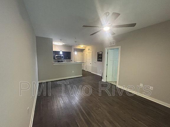 5th image of 410 Rosedale Ave APT 211