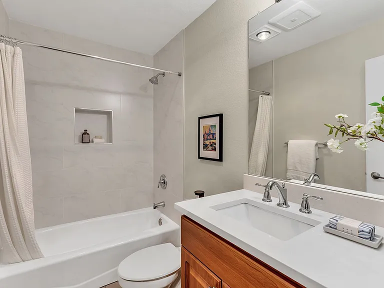9009 Avondale Rd NE #D107 — Photo 5