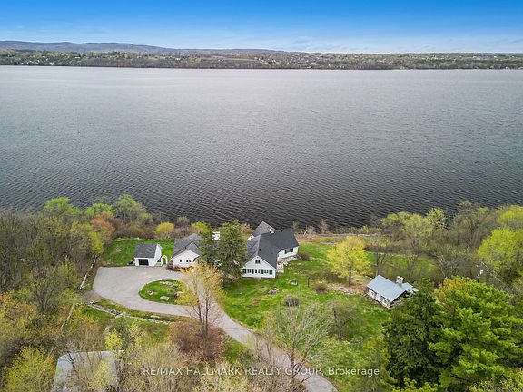 2nd image of 350 Berry Side Rd