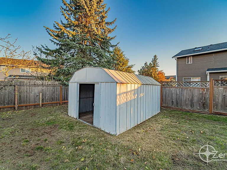 1401 SE Park Crest Ave — Photo 28