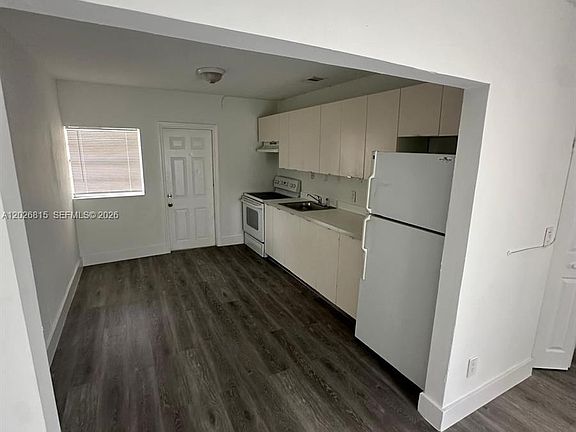 5th image of 1730 SW 72nd Ct