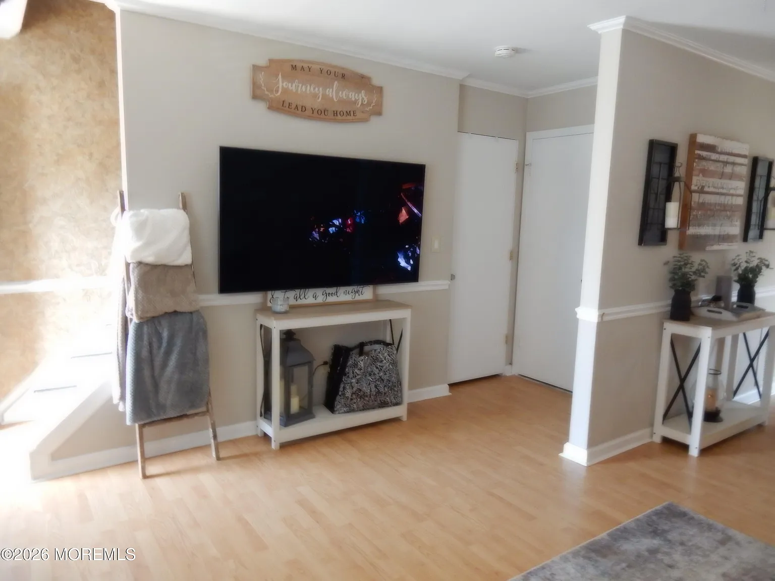 2 bed, 1.5 bath, 1600 sqft, $2,600 — Photo 3