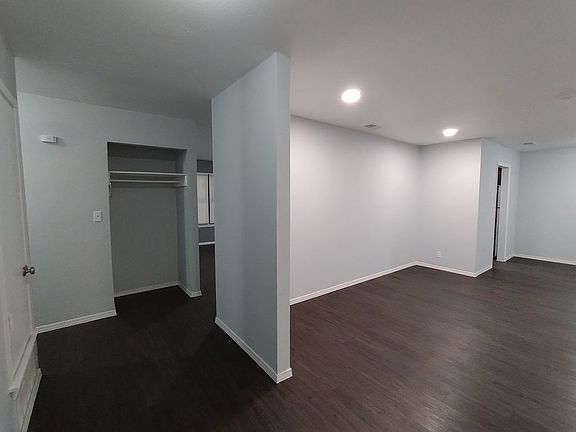 4th image of 8331 Hastings