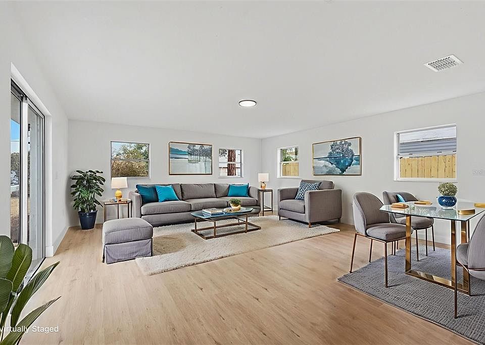 1st image of 211 Benchor Rd NW