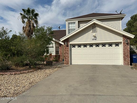2nd image of 1701 Dorothy Way