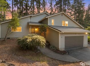 391 E Rainier Dr, Allyn, WA