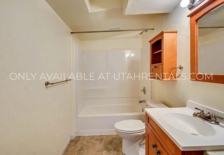 1343 S 1370 E — Photo 18