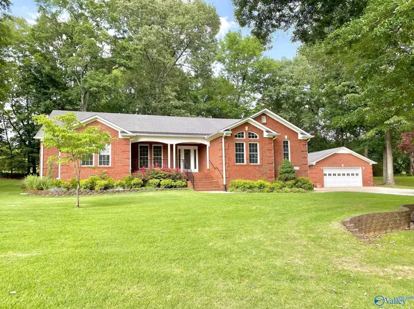 17501 Lakeside Estates Rd, Athens, AL 35614