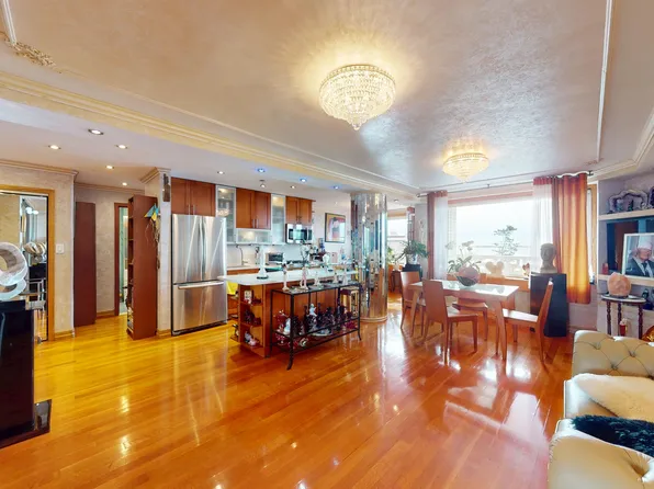 1311 Brightwater Avenue image 1 of 12